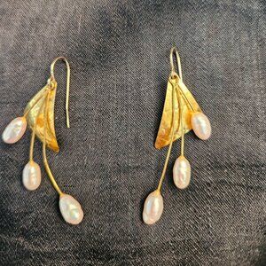 Freshwater Pearl and Hammered Gold Earrings